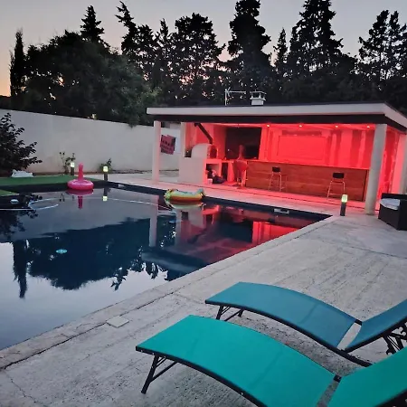 Apartamento Pool House Petite Camargue